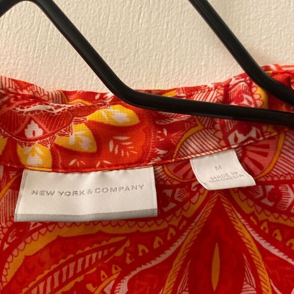 Red and yellow sleeveless button up top from New York and company size medium - Picture 2 of 5